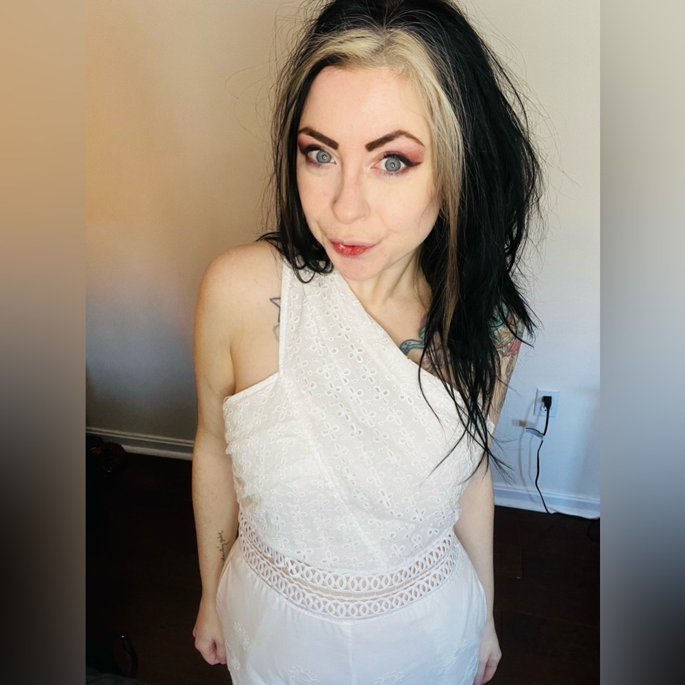 Endless Rose White Romper Medium